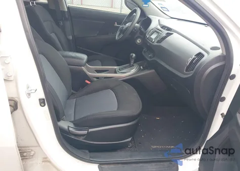 2015 Kia Sportage Lx z USA, uszkodzony, nr VIN KNDPB3AC7F7714064